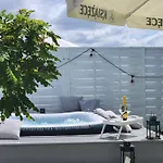 Z Jacuzzi Nad Zatoka Holiday home Puck