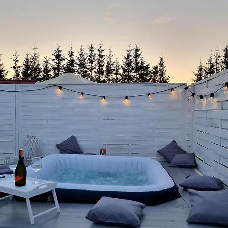 Дом отдыха Z Jacuzzi Nad Zatoka *