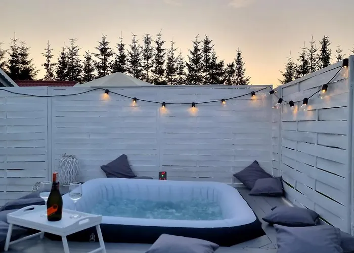 度假居 Z Jacuzzi Nad Zatoka *