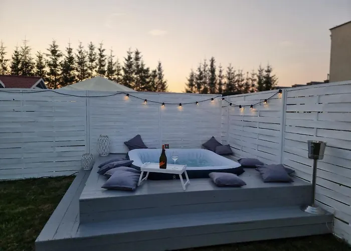 度假居 Z Jacuzzi Nad Zatoka *