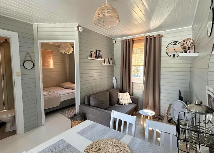 度假居 Z Jacuzzi Nad Zatoka *